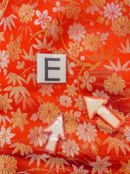 Photo19: N1015O Vintage Japanese kimono  Shiny Orange KAKESHITA under Uchikake for women / Silk. Chrysanthemum,   (Grade B) (19)