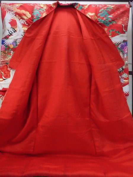 Photo4: N1015Q Used Japanese kimono  Vivid Red UCHIKAKE Wedding for women / Silk. Peony,   (Grade B) (4)