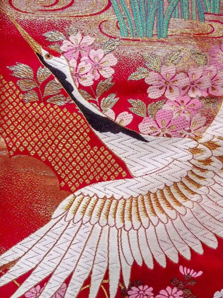 Photo17: N1015Q Used Japanese kimono  Vivid Red UCHIKAKE Wedding for women / Silk. Peony,   (Grade B) (17)