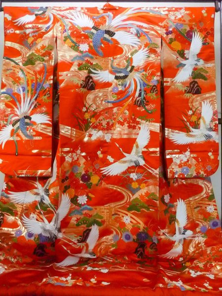 Photo2: N1015R Used Japanese kimono  Shiny Red UCHIKAKE Wedding for women / Silk. SAKURA cherry blossom,   (Grade B) (2)