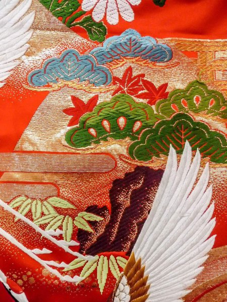 Photo14: N1015R Used Japanese kimono  Shiny Red UCHIKAKE Wedding for women / Silk. SAKURA cherry blossom,   (Grade B) (14)