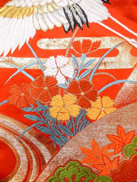 Photo16: N1015R Used Japanese kimono  Shiny Red UCHIKAKE Wedding for women / Silk. SAKURA cherry blossom,   (Grade B) (16)