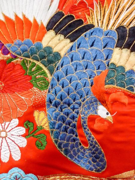 Photo17: N1015R Used Japanese kimono  Shiny Red UCHIKAKE Wedding for women / Silk. SAKURA cherry blossom,   (Grade B) (17)