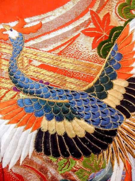 Photo18: N1015R Used Japanese kimono  Shiny Red UCHIKAKE Wedding for women / Silk. SAKURA cherry blossom,   (Grade B) (18)