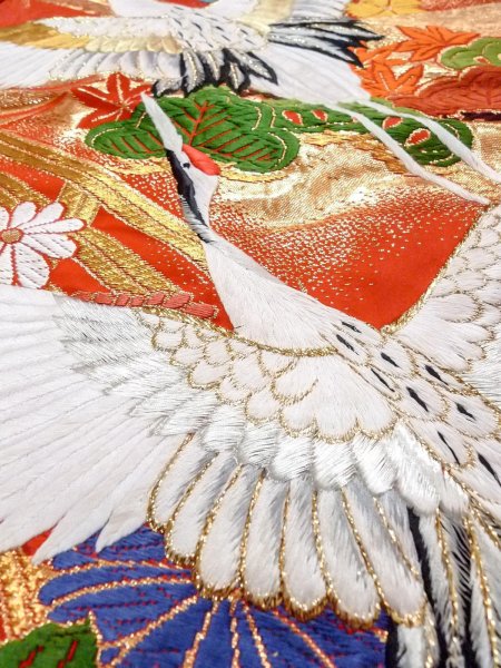 Photo22: N1015R Used Japanese kimono  Shiny Red UCHIKAKE Wedding for women / Silk. SAKURA cherry blossom,   (Grade B) (22)