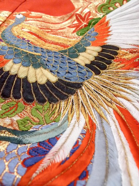 Photo27: N1015R Used Japanese kimono  Shiny Red UCHIKAKE Wedding for women / Silk. SAKURA cherry blossom,   (Grade B) (27)