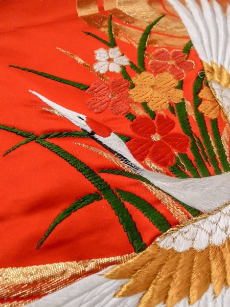 Photo29: N1015R Used Japanese kimono  Shiny Red UCHIKAKE Wedding for women / Silk. SAKURA cherry blossom,   (Grade B) (29)