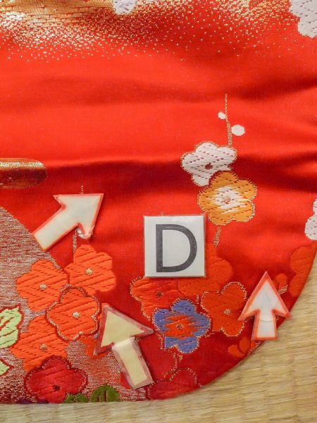 Photo37: N1015R Used Japanese kimono  Shiny Red UCHIKAKE Wedding for women / Silk. SAKURA cherry blossom,   (Grade B) (37)