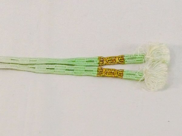 Photo3: N1025XK Vintage Japanese Kimono  Light Yellowish Green HAORIHIMO ties  Silk. (Grade A) (3)