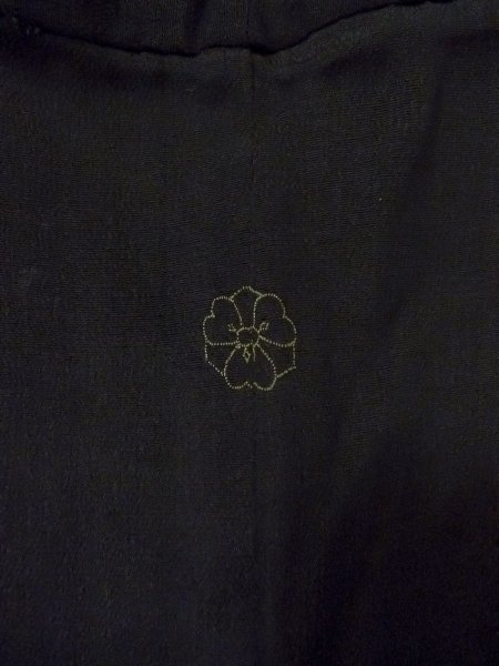 Photo8: N1101I Vintage Japanese kimono   Black HAORI short jacket for women / Silk.    (Grade D) (8)