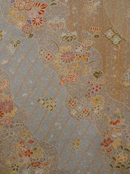 Photo4: N1112B Used Japanese kimono  Grayish Multi Color KOMON dyed for women / Silk. Peony,   (Grade B) (4)