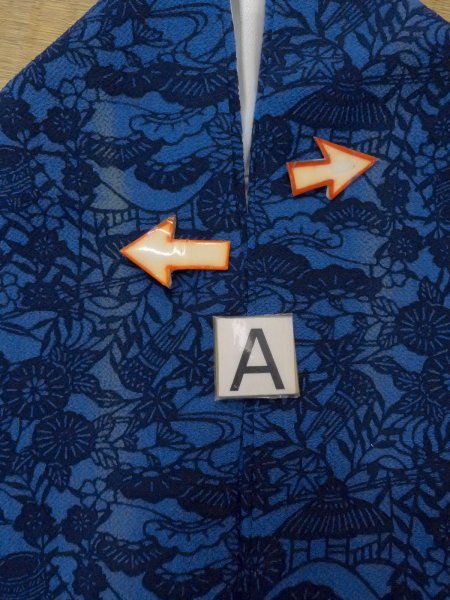 Photo14: N1112E Used Japanese kimono  Dark Blue KOMON dyed for women / Silk. Chrysanthemum,   (Grade B) (14)