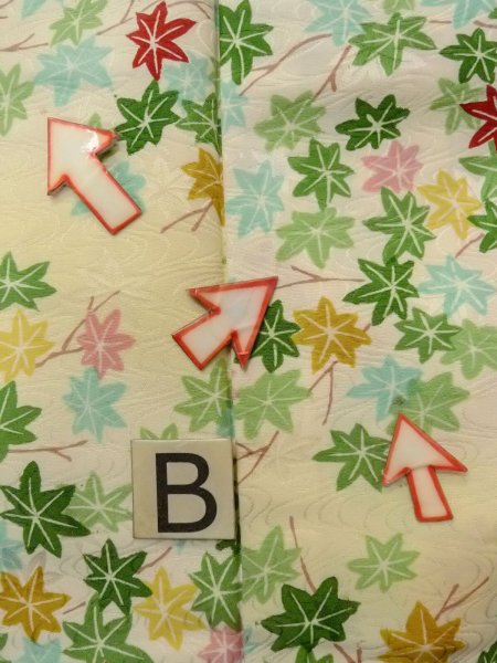 Photo15: N1112R Vintage Japanese kimono   Ivory KOMON dyed for women / Silk. MOMIJI maple leaf   (Grade C) (15)