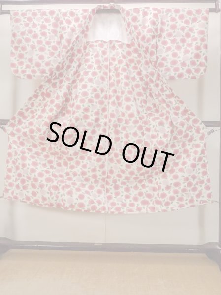 Photo2: N1112T Vintage Japanese kimono   Ivory HITOE unlined for women / Wool. Flower Stains all over.  (Grade D) (2)