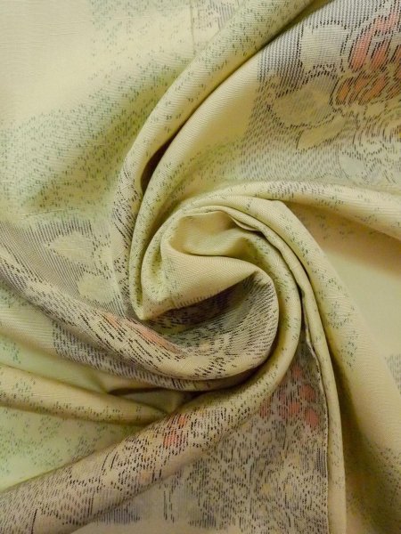 Photo11: N1126J Used Japanese kimono  Pale Yellowish Green TSUMUGI pongee for women / Silk. Flower,   (Grade B) (11)