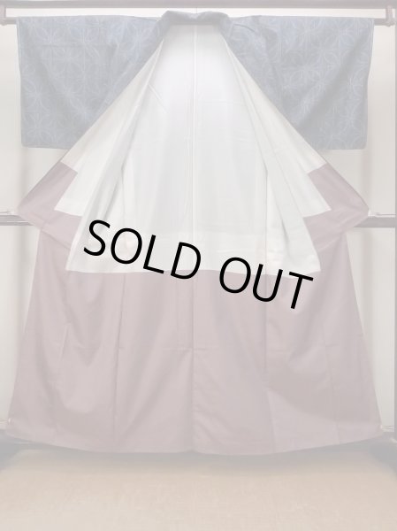 Photo2: N1126K Used Japanese kimono  Dark Indigo Blue TSUMUGI pongee for women / Silk. Stripes, There is a part of tailoring thread  (Grade A) (2)