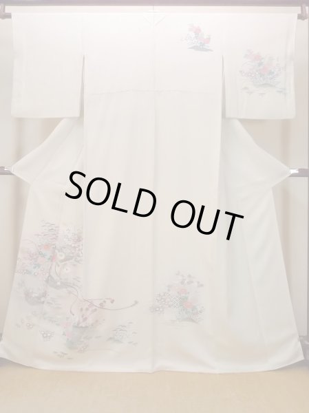 Photo1: N1126M Used Japanese kimono  Pale Off White HOUMONGI formal for women / Silk. Chrysanthemum, Letter box pattern  (Grade B) (1)