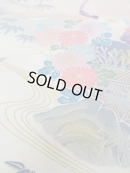 Photo12: N1126M Used Japanese kimono  Pale Off White HOUMONGI formal for women / Silk. Chrysanthemum, Letter box pattern  (Grade B) (12)