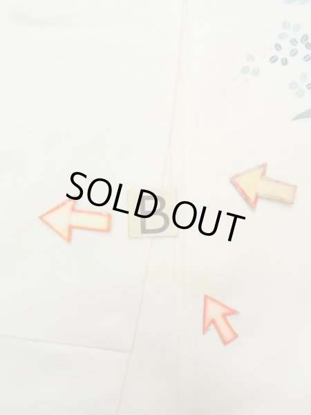 Photo19: N1126M Used Japanese kimono  Pale Off White HOUMONGI formal for women / Silk. Chrysanthemum, Letter box pattern  (Grade B) (19)