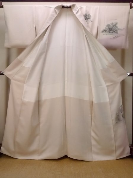 Photo3: N1126N Used Japanese kimono  Purplish Ivory HOUMONGI formal for women / Silk. Temple,   (Grade B) (3)