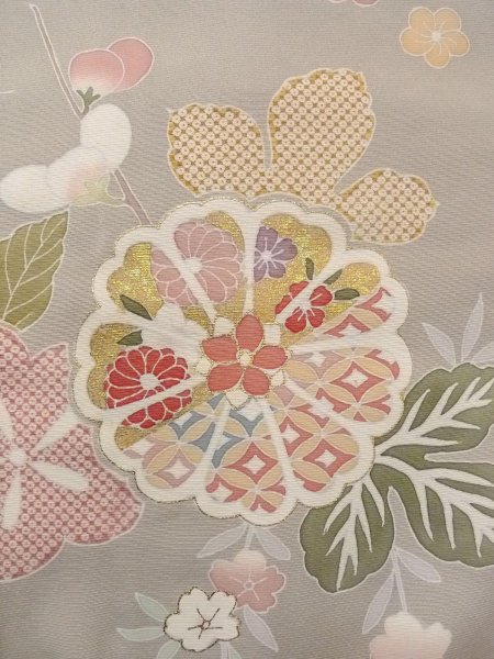 Photo8: N1126P Used Japanese kimono  Pale Beige HOUMONGI formal for women / Silk. SAKURA cherry blossom,   (Grade C) (8)