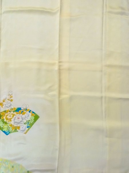 Photo6: N1126T Used Japanese kimono  Shiny Ivory HOUMONGI formal for women / Silk. SAKURA cherry blossom,   (Grade C) (6)