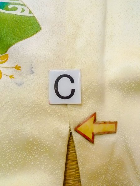 Photo22: N1126T Used Japanese kimono  Shiny Ivory HOUMONGI formal for women / Silk. SAKURA cherry blossom,   (Grade C) (22)