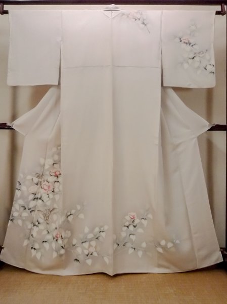 Photo1: N1126V Used Japanese kimono  Pale Gray HOUMONGI formal for women / Silk. Camellia,   (Grade B) (1)