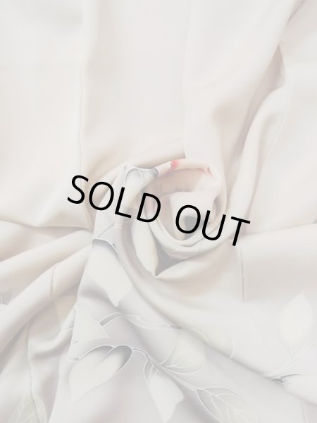 Photo15: N1126V Used Japanese kimono  Pale Gray HOUMONGI formal for women / Silk. Camellia,   (Grade B) (15)