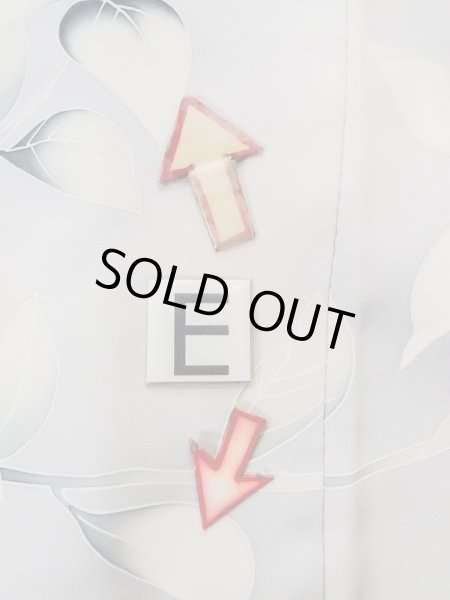 Photo21: N1126V Used Japanese kimono  Pale Gray HOUMONGI formal for women / Silk. Camellia,   (Grade B) (21)