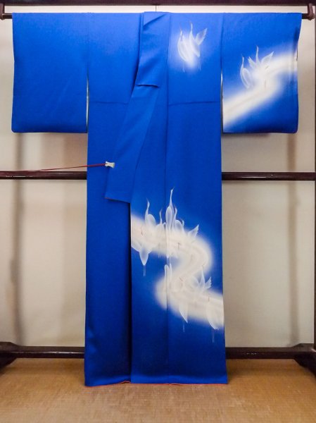 Photo2: N1126Z Vintage Japanese kimono  Shiny Blue HOUMONGI formal for women / Silk. Crane,   (Grade C) (2)