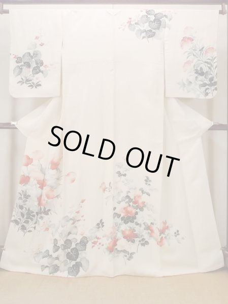 Photo1: N1127A Used Japanese kimono   Ivory HOUMONGI formal for women / Silk. Flower,   (Grade C) (1)