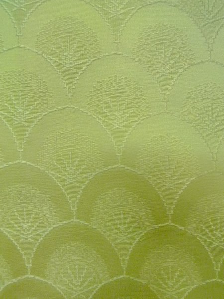Photo6: N1210F Vintage Japanese kimono  Light Yellowish Green IROMUJI plain colored for women / Silk. Gradation   (Grade C) (6)