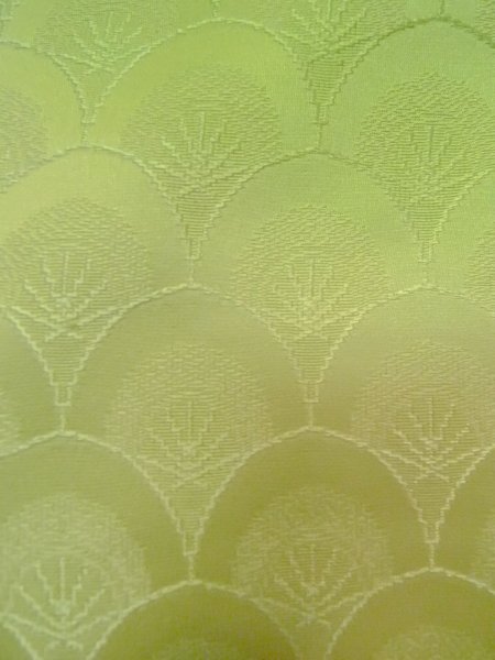 Photo7: N1210F Vintage Japanese kimono  Light Yellowish Green IROMUJI plain colored for women / Silk. Gradation   (Grade C) (7)