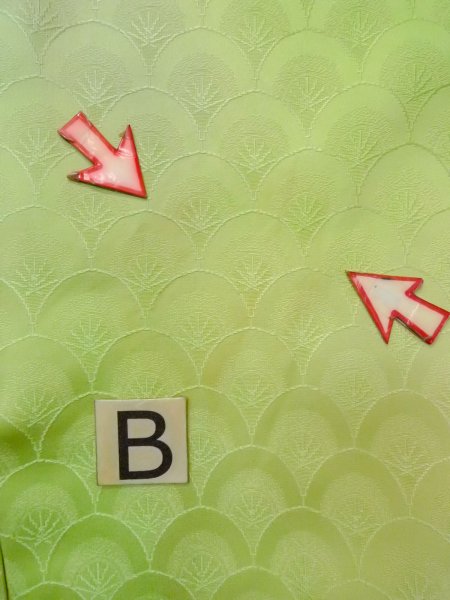 Photo15: N1210F Vintage Japanese kimono  Light Yellowish Green IROMUJI plain colored for women / Silk. Gradation   (Grade C) (15)