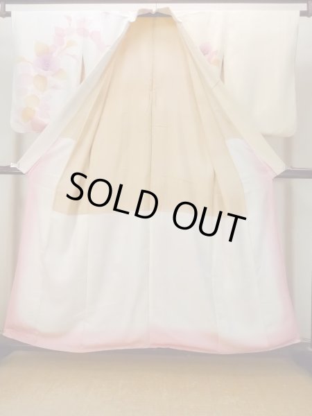 Photo2: N1210K Used Japanese kimono  Light Ivory HOUMONGI formal for women / Silk. Camellia,   (Grade B) (2)
