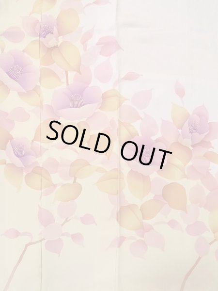 Photo3: N1210K Used Japanese kimono  Light Ivory HOUMONGI formal for women / Silk. Camellia,   (Grade B) (3)