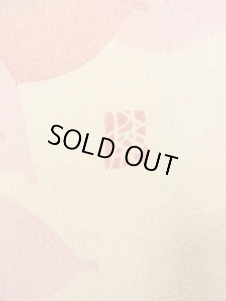 Photo5: N1210K Used Japanese kimono  Light Ivory HOUMONGI formal for women / Silk. Camellia,   (Grade B) (5)