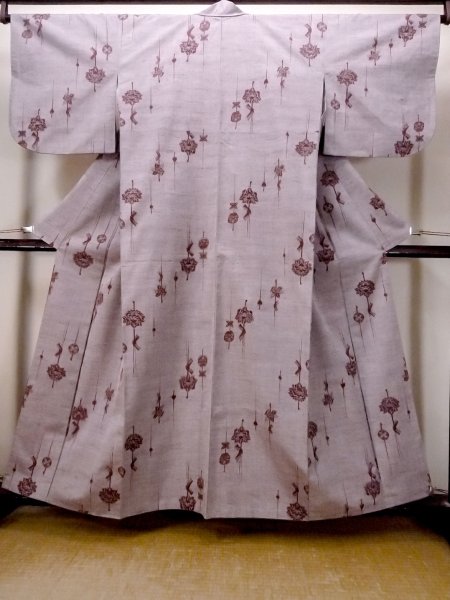 Photo1: Mint N1210U Used Japanese kimono  Grayish Dark Red TSUMUGI pongee for women / Silk.  Hair pin pattern  (Grade A) (1)