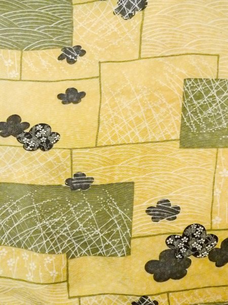 Photo3: Mint N1211C Used Japanese kimono  Grayish Yellow KOMON dyed for women / Silk. Chrysanthemum,   (Grade A) (3)