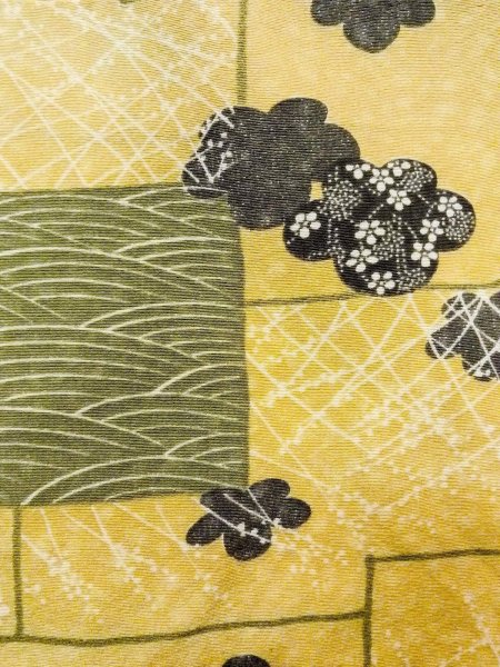 Photo5: Mint N1211C Used Japanese kimono  Grayish Yellow KOMON dyed for women / Silk. Chrysanthemum,   (Grade A) (5)
