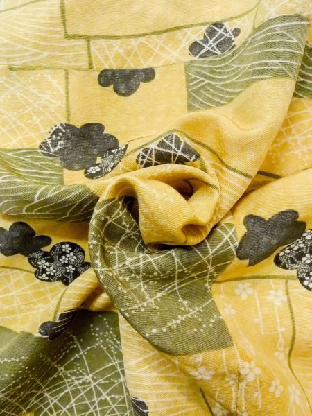 Photo11: Mint N1211C Used Japanese kimono  Grayish Yellow KOMON dyed for women / Silk. Chrysanthemum,   (Grade A) (11)