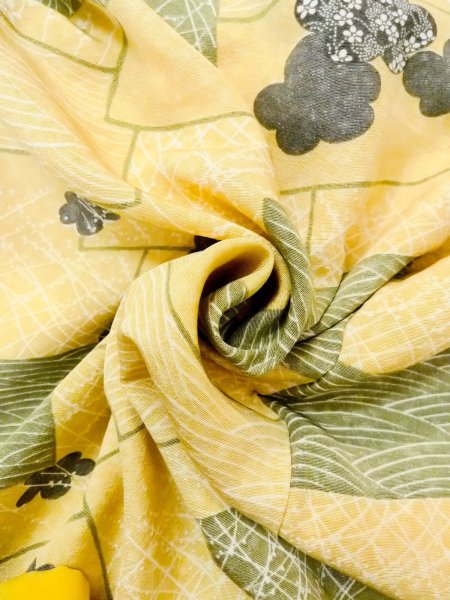 Photo12: Mint N1211C Used Japanese kimono  Grayish Yellow KOMON dyed for women / Silk. Chrysanthemum,   (Grade A) (12)