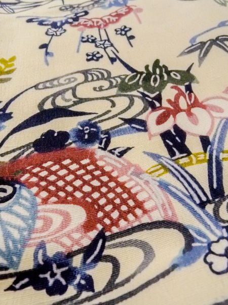 Photo10: N1211D Used Japanese kimono   Ivory KOMON dyed for women / Silk. Chrysanthemum,   (Grade B) (10)