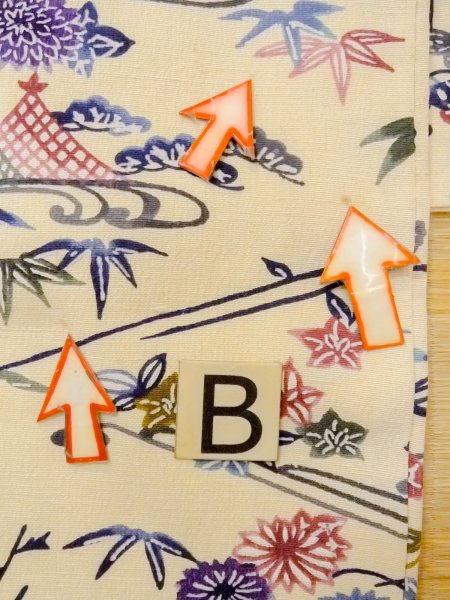 Photo15: N1211D Used Japanese kimono   Ivory KOMON dyed for women / Silk. Chrysanthemum,   (Grade B) (15)