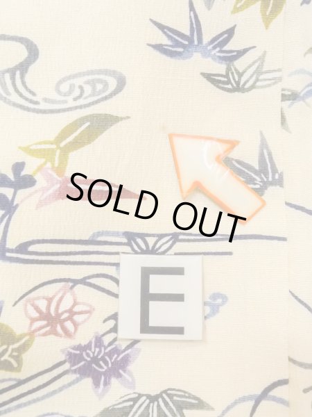 Photo18: N1211D Used Japanese kimono   Ivory KOMON dyed for women / Silk. Chrysanthemum,   (Grade B) (18)