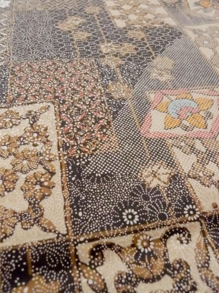 Photo9: N1211F Used Japanese kimono  Dark Multi Color Dyed OSHIMA-TSUMUGI for women / Silk. MOMIJI maple leaf,   (Grade B) (9)