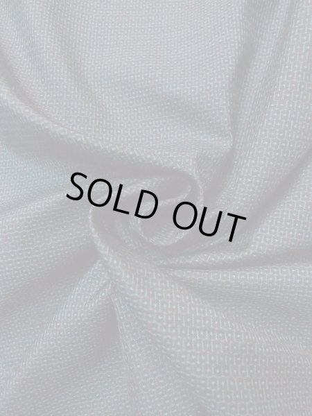 Photo15: N1226A Used Japanese kimono  Bluish Gray OSHIMA-TSUMUGI for men / Silk. Tortoise-shell pattern(Hexagonal pattern)   (Grade B) (15)