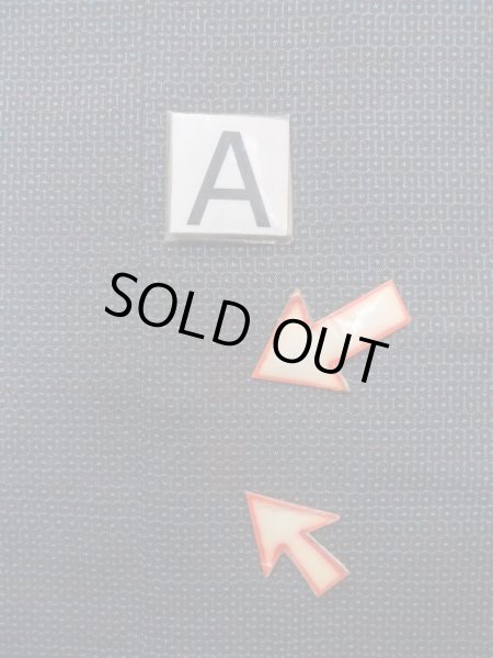 Photo19: N1226A Used Japanese kimono  Bluish Gray OSHIMA-TSUMUGI for men / Silk. Tortoise-shell pattern(Hexagonal pattern)   (Grade B) (19)