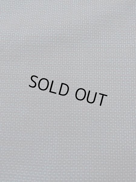 Photo5: N1226B Used Japanese kimono  Bluish Gray OSHIMA-TSUMUGI for men / Silk. Tortoise-shell pattern(Hexagonal pattern)   (Grade C) (5)